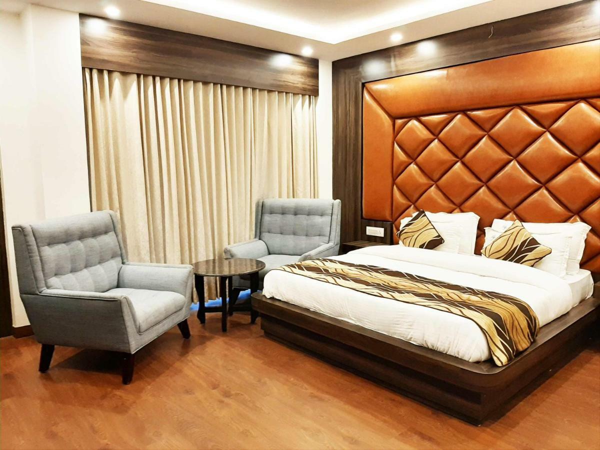Hotel Trinity Heights McLeod Ganj Buitenkant foto