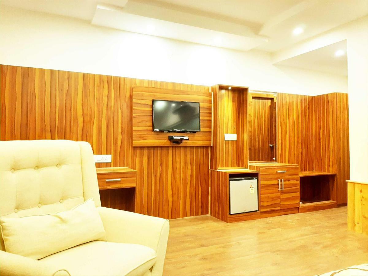Hotel Trinity Heights McLeod Ganj Buitenkant foto