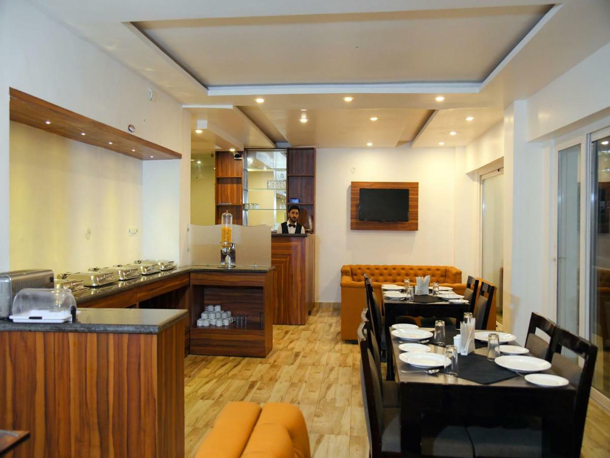 Hotel Trinity Heights McLeod Ganj Buitenkant foto
