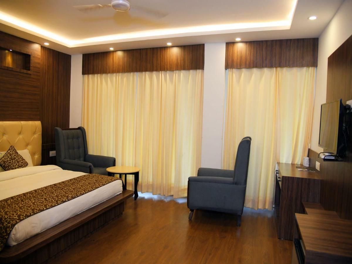 Hotel Trinity Heights McLeod Ganj Buitenkant foto